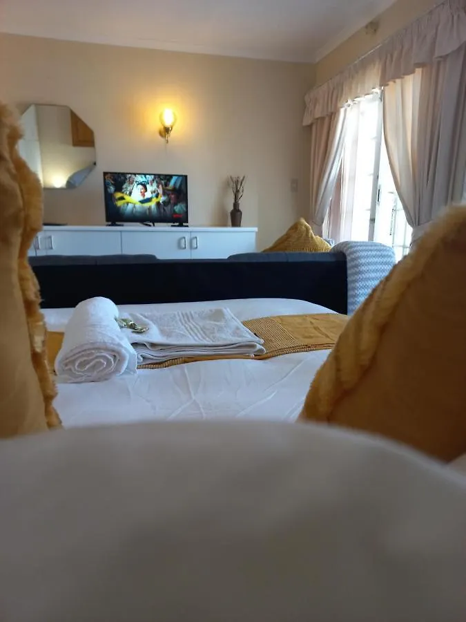 Cozy Strand Beach Getaway - Studio Apartment Kapstadt